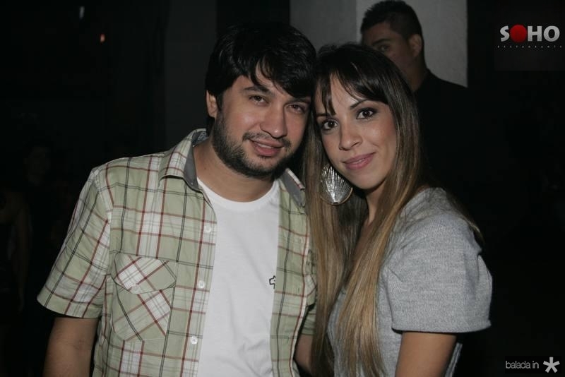 Alan Barbosa e Priscila Perez