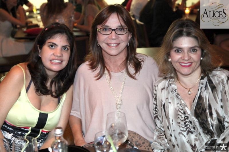 Bia e Lucia Wolff e Eliana Garcia