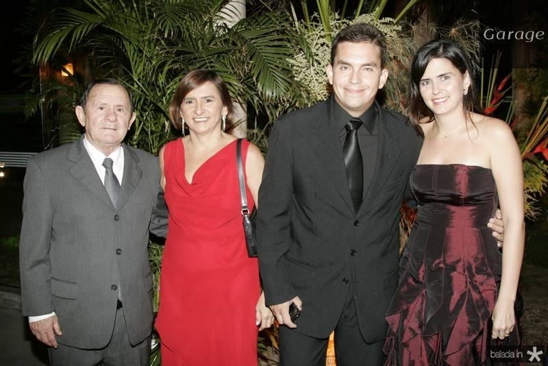 Clodovel e Aurineide Moreira, Eide Gomes e Vanessa Santiago