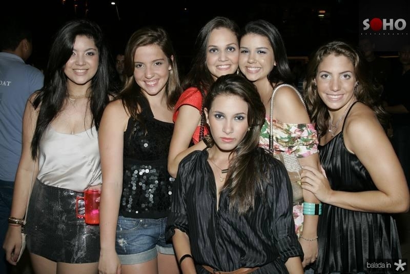 Thaina Sampaio, Vitoria Lopes, Larissa Araujo, Thais Bilhar, Jessica Emily e Ana Rema