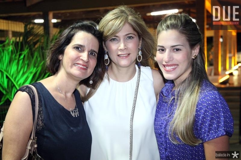 Daniela Costa, Angela Teixeira e Sarah Diniz