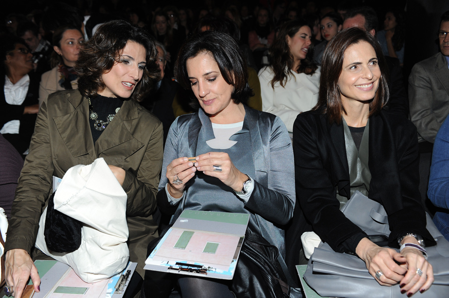http://www.baladain.com.br/UserFiles/Jacqueline%20Dalabona%20e%20Monica%20Waldvogel%20e%20Silvia%20Pfeiffer_menor.jpg