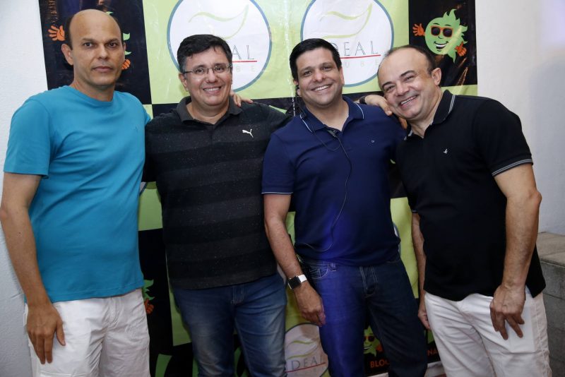 Em clima de folia - Em ritmo de pré-carnaval, Bloco Vem Pra Cá agita o Ideal Clube