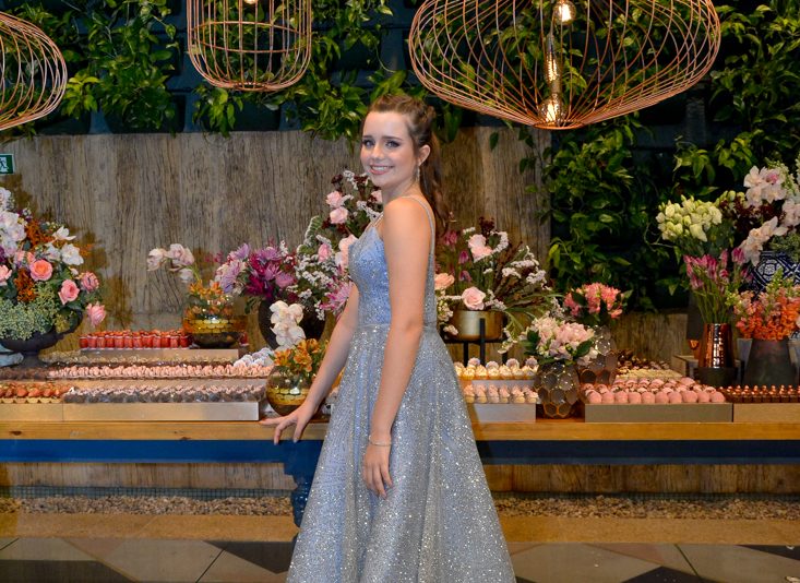 debut - Rodrigo e Manuela Vicentini armam superfesta para festejar os 15 anos da herdeira Beatriz