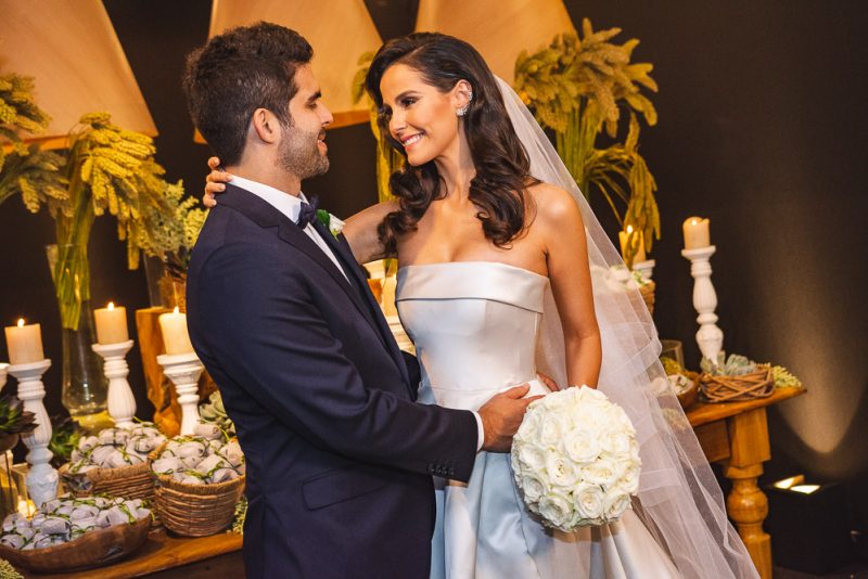 Chuva de Arroz - Casamento de Mariana Vasconcelos e Eliseu Becco reúne um time de mulheres lindas no Gran Marquise Hotel