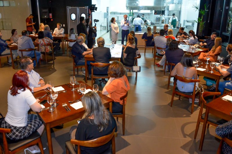 Celebration Time - Neuma Figueirêdo comemora o sucesso da CasaCor Ceará 2019 em jantar no Senac Referense