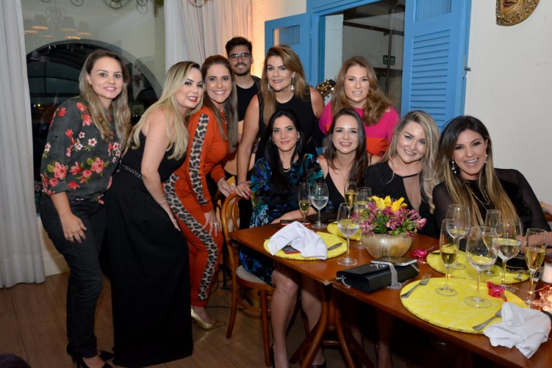 Happening - D’Abelle Bistrô serve de cenário para a “Confra das Belas”