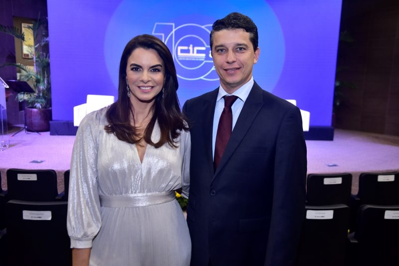 Centenário - André Siqueira comanda solenidade comemorativa dos 100 anos do CIC