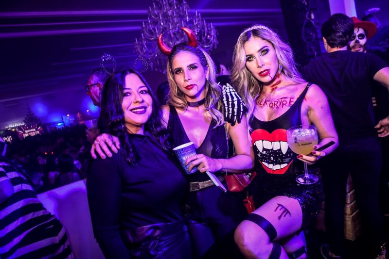 Noite de travessuras - HallowLiv reúne uma turma das boas em noite de puro terror