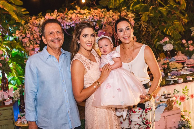 Jardin Encatado - Roberta Ary e Dico Carneiro Neto celebram o primeiro aninho de Maria Eduarda