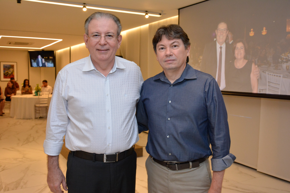 Duplo Brinde - Ricardo Cavalcante e Edgar Gadelha são homenageados na Fiec Duplo Brinde - Ricardo Cavalcante e Edgar Gadelha são homenageados na Fiec