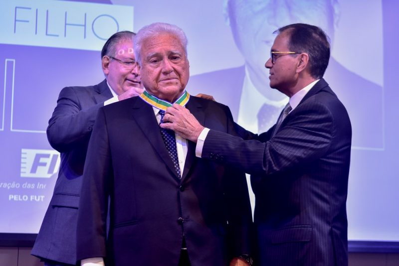 Honraria - Waldyr Diogo Filho é agraciado com a medalha da Ordem do Mérito Industrial da CNI