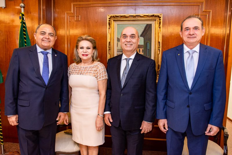 Merecimento - Juiz Luciano Lima toma posse como desembargador em prestigiada cerimônia no Tribunal de Justiça do Ceará