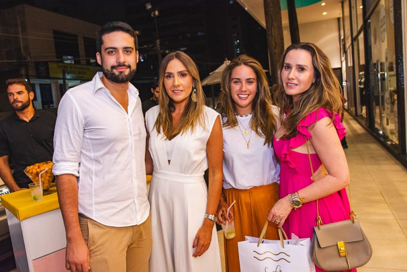Salt Is ON! - Salt faz sua estreia no mercado de beachwear cearense com coquetel especial