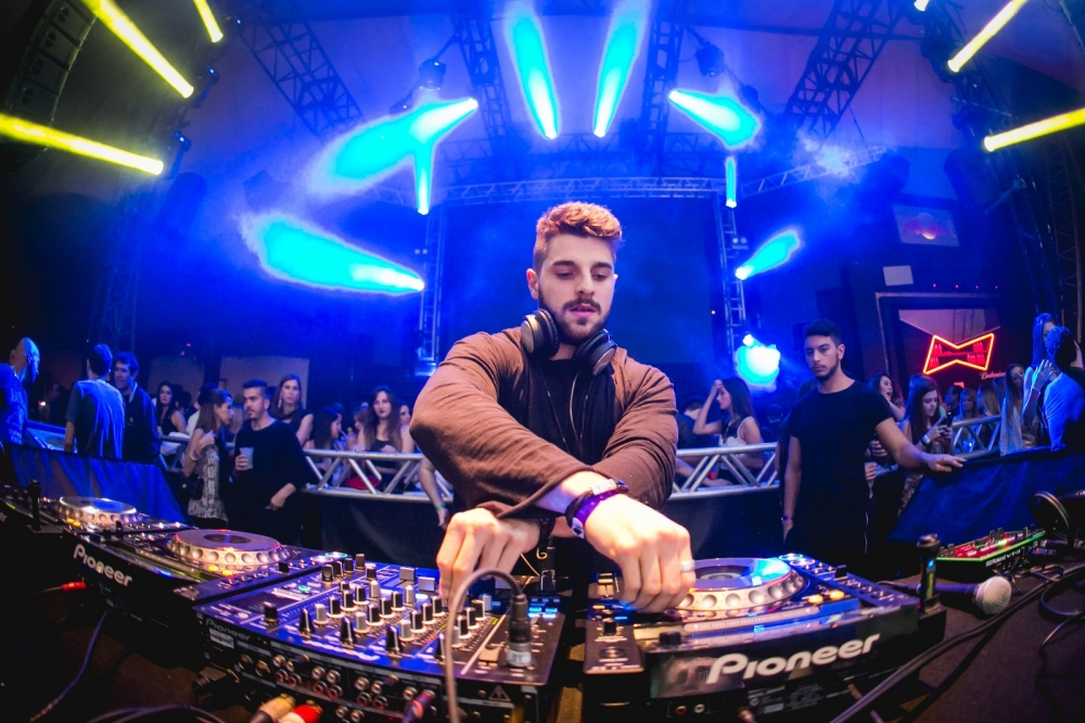 C0d15981bc105fa8c0eaa4e26275e88fa3609a87