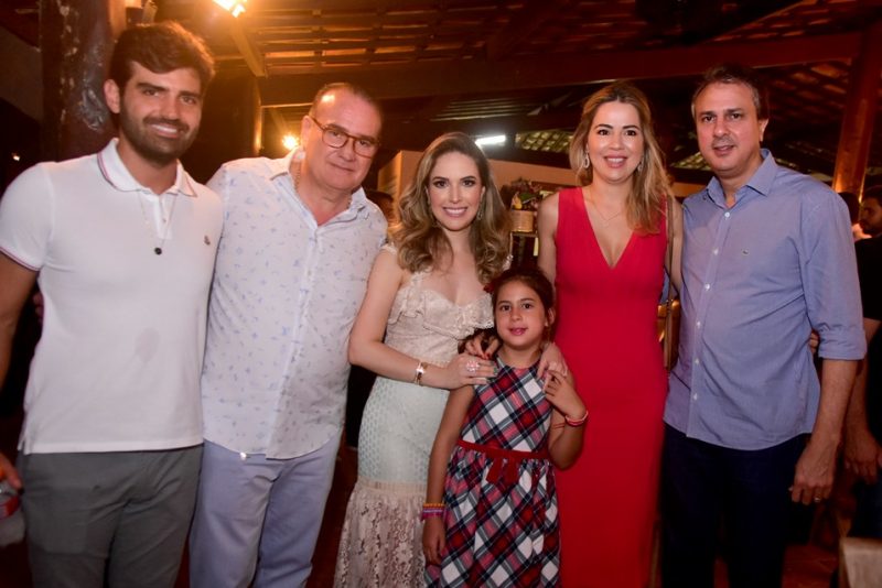 Lucinha e Chiquinho Feitosa recebem amigos em badalada confraternização na Fazenda Boisa Lucinha e Chiquinho Feitosa recebem amigos em badalada confraternização na Fazenda Boisa