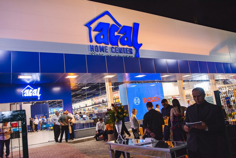 Inovando para crescer - Com investimentos da ordem de R$ 10 milhões, Acal inaugura megastore na Aldeota