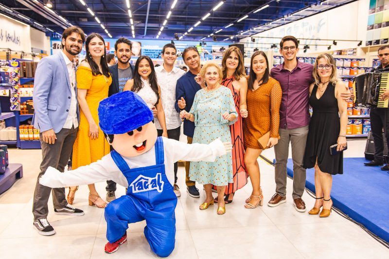 Inovando para crescer - Com investimentos da ordem de R$ 10 milhões, Acal inaugura megastore na Aldeota