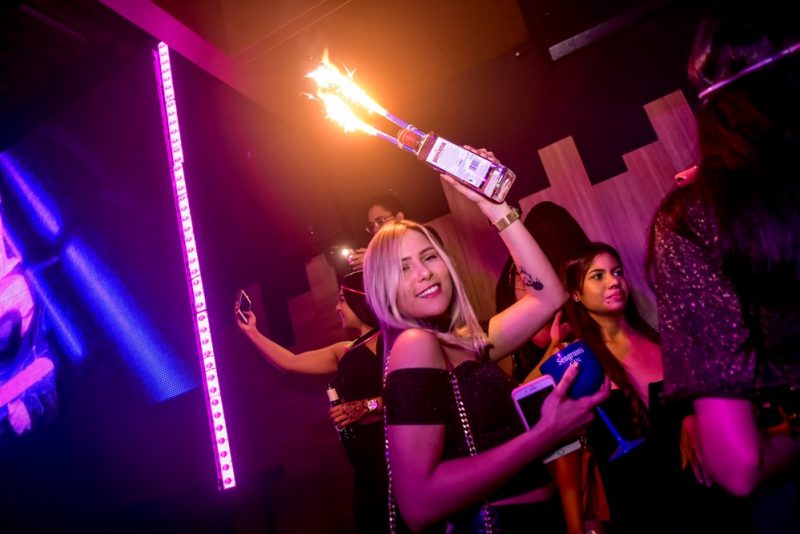 Baladinha - Privezinha movimenta a noite de sexta com muita vibração na Living