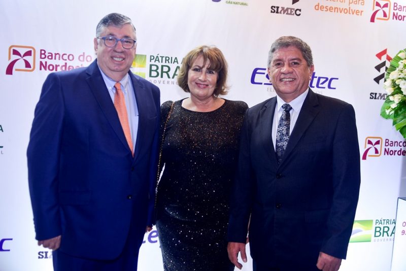Maia Junior e Annette de Castro são homenageados com a comenda Sebastião de Arruda Gomes 2019 Maia Junior e Annette de Castro são homenageados com a comenda Sebastião de Arruda Gomes 2019