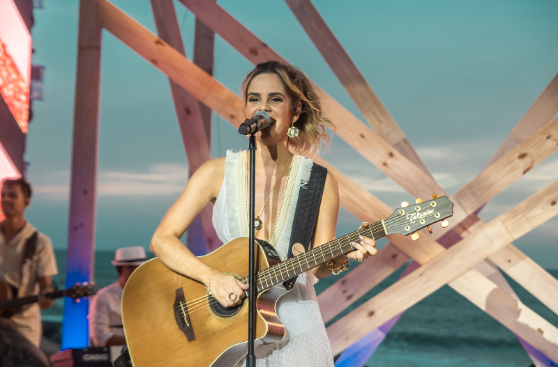 Mariana Fagundes grava DVD em Salvador com participações especiais Mariana Fagundes grava DVD em Salvador com participações especiais