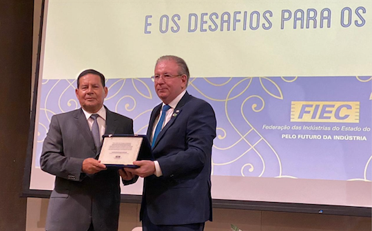 General Mourão fala sobre os desafios do Brasil para o futuro General Mourão fala sobre os desafios do Brasil para o futuro
