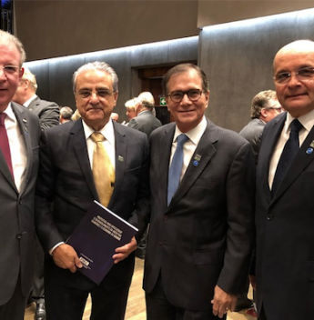 Governo e indústria vão acelerar a expansão econômica brasileira Governo e indústria vão acelerar a expansão econômica brasileira