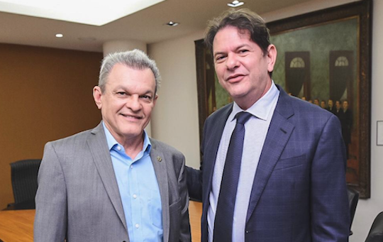 Cúpula do PDT acompanha posse de Cid Gomes na presidência do partido no âmbito do Ceará Cúpula do PDT acompanha posse de Cid Gomes na presidência do partido no âmbito do Ceará