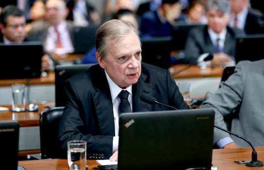 Tasso vota favoravelmente à prisão em segunda instância Tasso vota favoravelmente à prisão em segunda instância