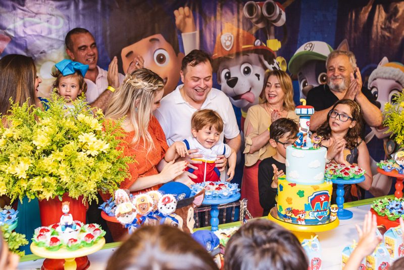 Sessão Parabéns - Com muita diversão e alegria, Mark e Renata Viana festejam o terceiro aniversário de Mark Filho