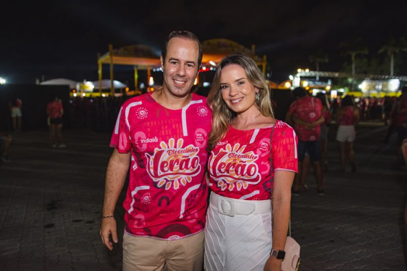 Paixão de Verão - Priscilla Silva chega causando no Colosso e atrai todos os olhares no Bloquinho de Verão