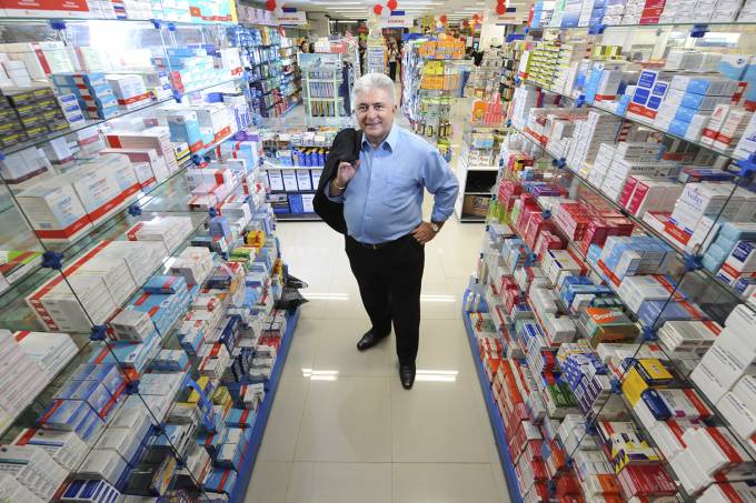 Economia Farmacia Pague Menos 20091019001