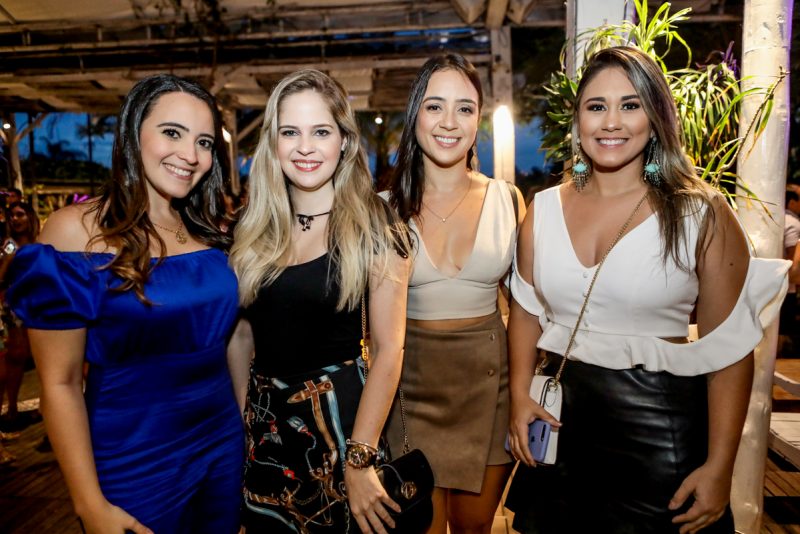 Play na folia - Colosso se transforma em um verdadeiro caldeirão musical e dá start a temporada de pré-carnaval