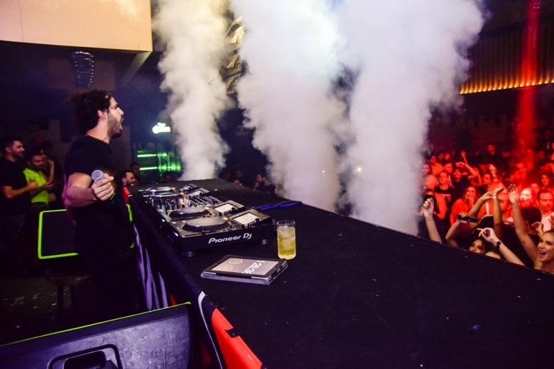 Privezinha - Deejays Ralk, Vylow, Gabriel Albu e Sávio Machado incendeiam a pista da Living