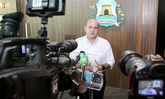 Prefeitura de Fortaleza vai manter o atual valor das tarifas de ônibus Prefeitura de Fortaleza vai manter o atual valor das tarifas de ônibus