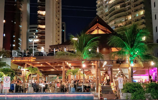 Coco Bambu deve entrar na briga pela compra do Outback Brasil Coco Bambu deve entrar na briga pela compra do Outback Brasil