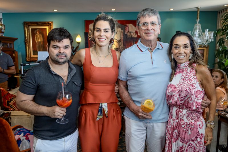 Sessão Parabéns - Chic e Intimista! Foi assim a estreia de Márcio Távora nas sete décadas