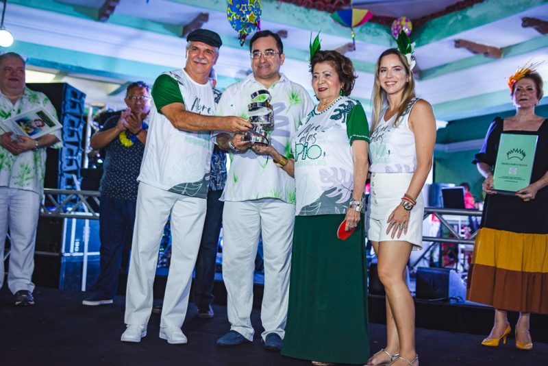 Em ritmo de folia - Tradicional Carnaval da Saudade reúne a sociedade no Náutico Atlético Cearense