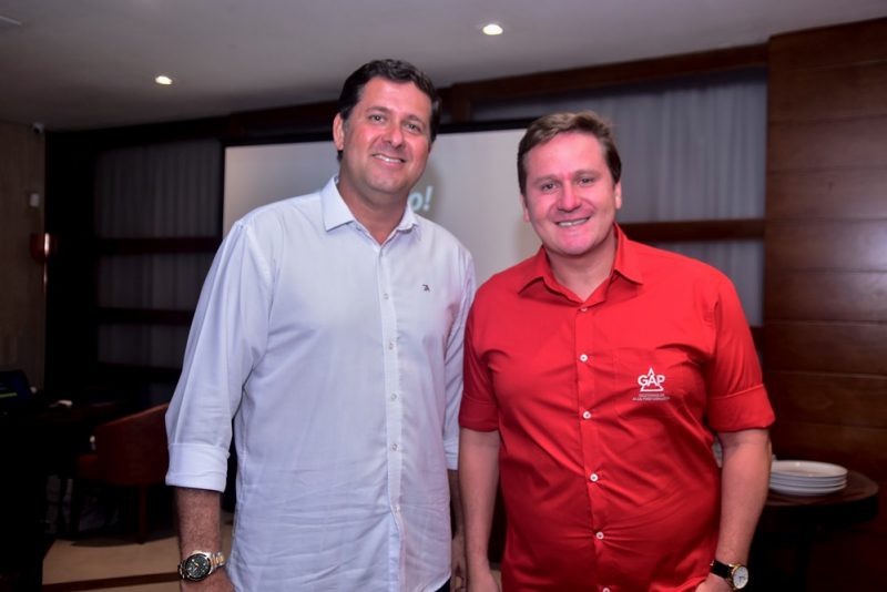Alta Performance - Rafael Rodrigues pilota encontro de negócios no Cabaña Del Primo