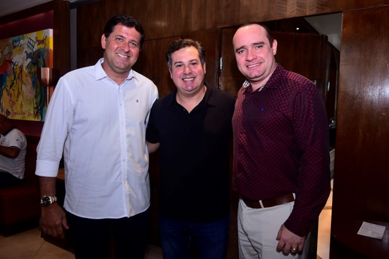 Alta Performance - Rafael Rodrigues pilota encontro de negócios no Cabaña Del Primo