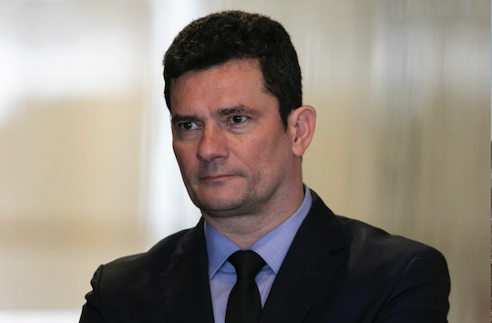 Atentado contra Cid movimenta tropas federais para Sobral Atentado contra Cid movimenta tropas federais para Sobral