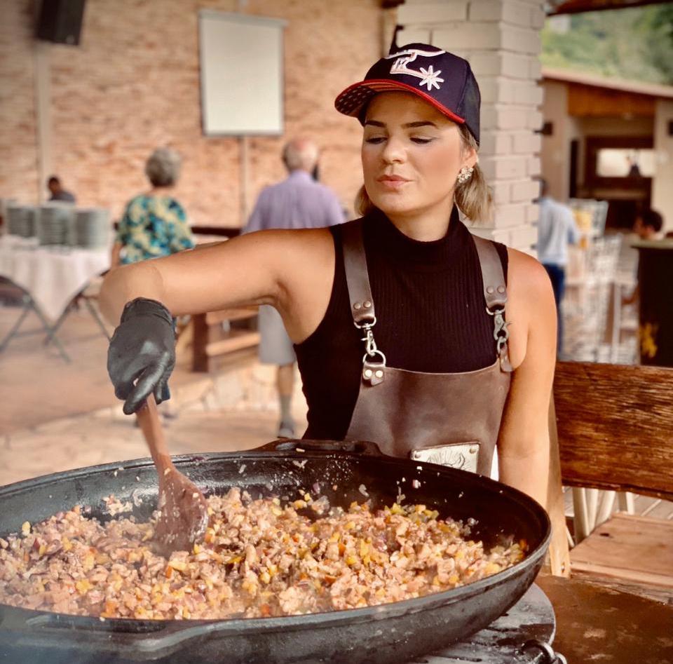 377394 934575 Helo Palacio