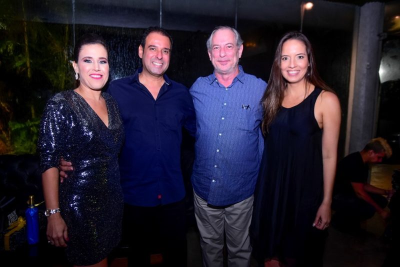 B-day - Fábio Campos festeja 50 anos com animada festa no Pipo Restaurante