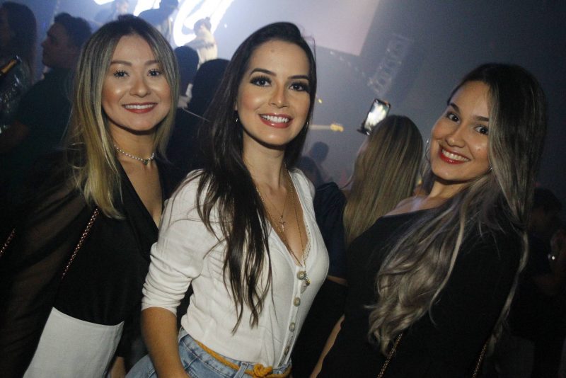 Privezinha - Boate Living ferve ao som de Gabriel Albu, Jamal e Banda Live