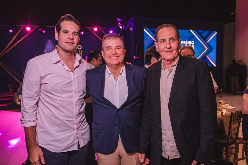 Homenagem - Prêmio Flash Imobiliário reconhece as construtoras cearenses que mais se destacaram no último ano