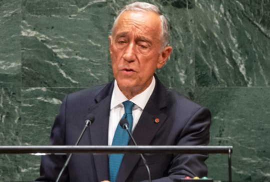 Presidente Marcelo Rebelo decreta estado de emergência durante 15 dias Presidente Marcelo Rebelo decreta estado de emergência durante 15 dias