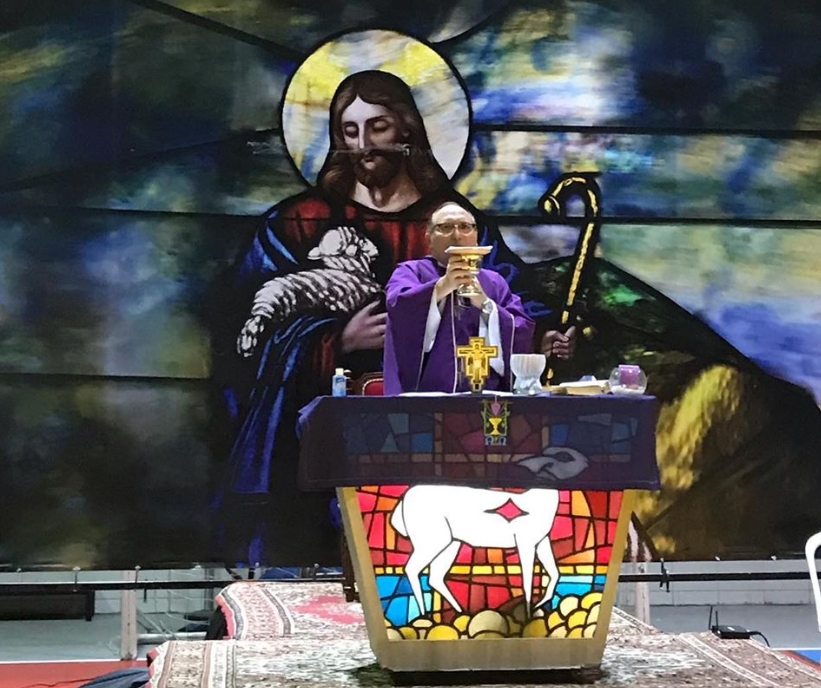 Pe. Eugênio Pacelli promove celebrações online da Noite da Misericória Pe. Eugênio Pacelli promove celebrações online da Noite da Misericória