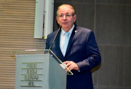 FIEC inicia a distribuição de 25 toneladas de alimentos para instituições cearenses FIEC inicia a distribuição de 25 toneladas de alimentos para instituições cearenses