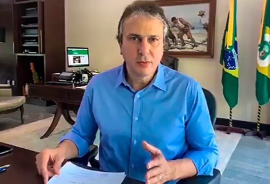 Camilo Santana diz que número de casos estabiliza e semana que vem anuncia plano de retorno da atividade econômica Camilo Santana diz que número de casos estabiliza e semana que vem anuncia plano de retorno da atividade econômica