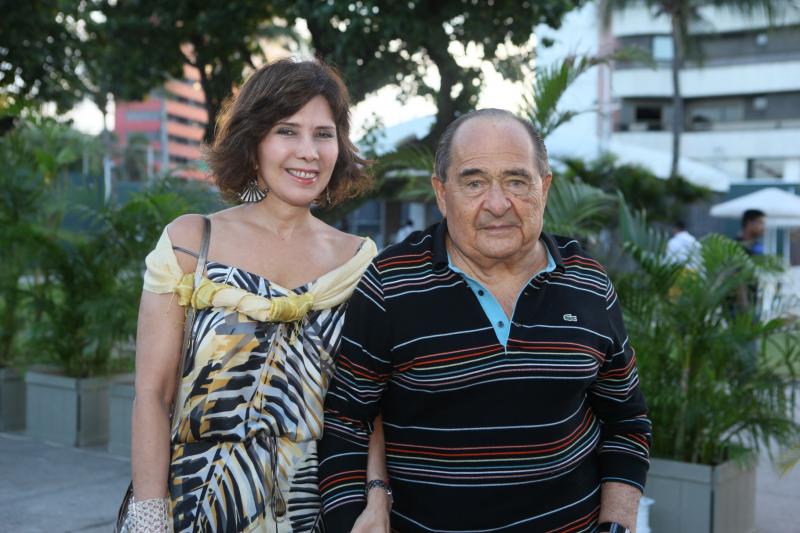 Monique E João Gentil